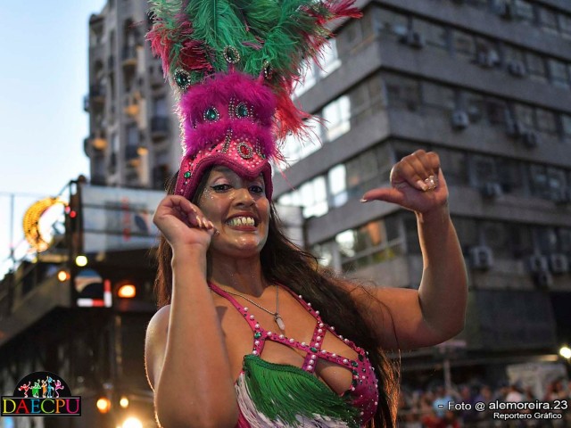 DESFILE_DE_CARNAVAL_044