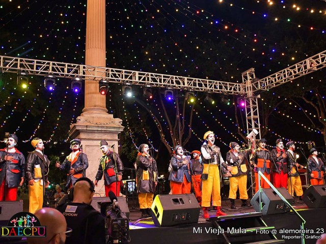 DESFILE_DE_CARNAVAL_239