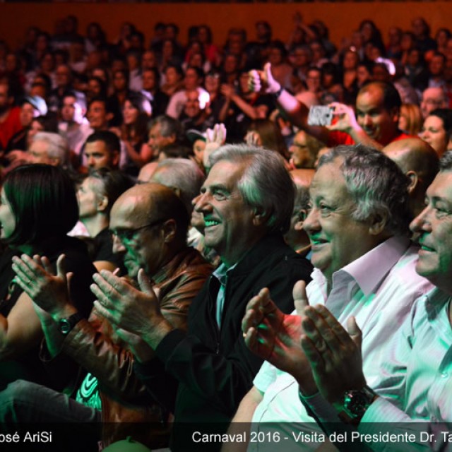Visita del Presidente Dr. Tabar&eacute; V&aacute;zquez Carnaval 2016